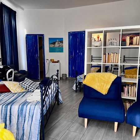 Suites Giudecca نابولي المظهر الخارجي الصورة