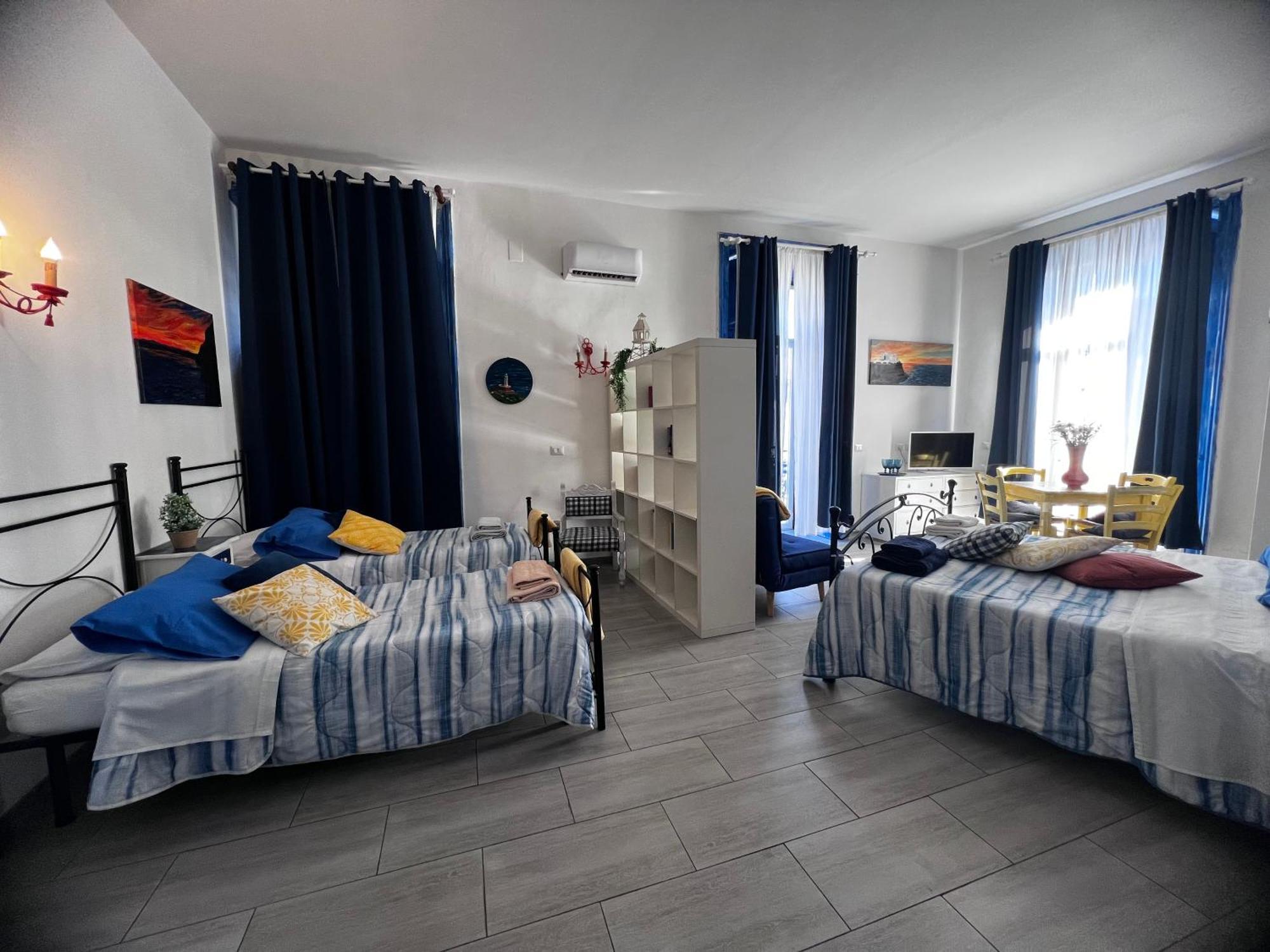 Suites Giudecca نابولي المظهر الخارجي الصورة